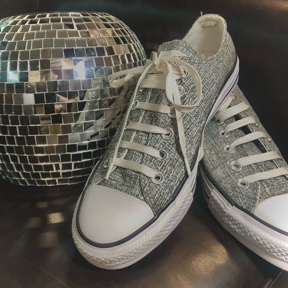 Silver Woven Converse NEW - Picture 2 of 4